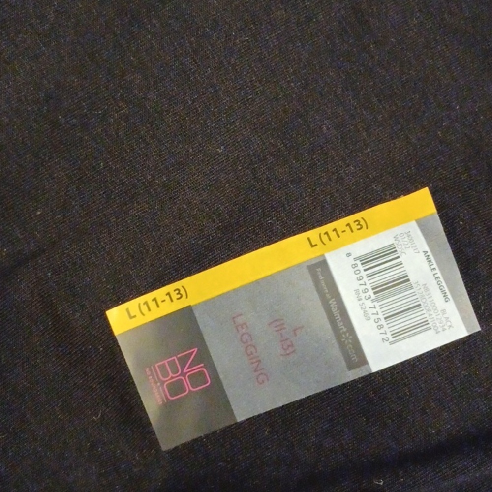 No Boundaries Camouflage and Solid Leggings Trio Ankle Leggings, Capri Leggings - Picture 4 of 4